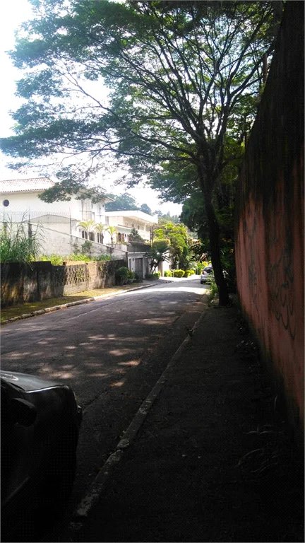 Casa à venda com 5 quartos, sendo 3 suítes, em Vila São Francisco, São Paulo, SP
