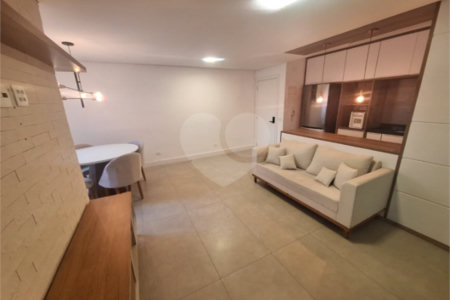 Apartamento à venda com 2 quartos em Vila Uberabinha, São Paulo, SP