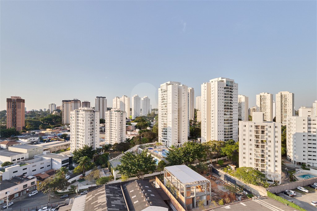 Apartamento à venda com 3 quartos, sendo 1 suíte, em Jardim Marajoara, São Paulo, SP