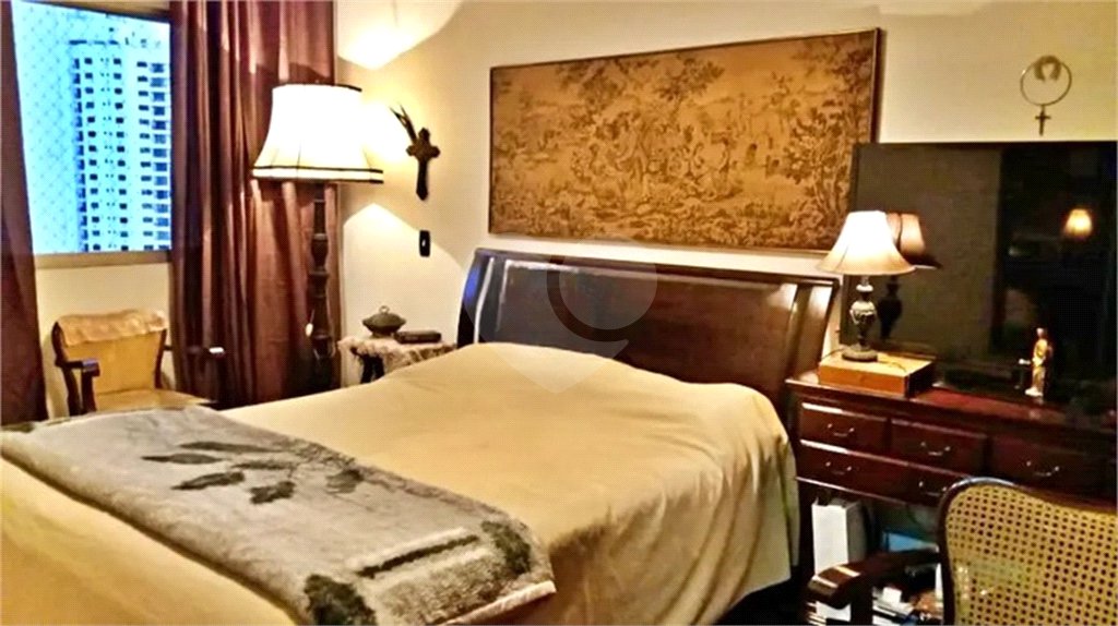 Apartamento à venda com 3 quartos, sendo 1 suíte, em Vila Andrade, São Paulo, SP