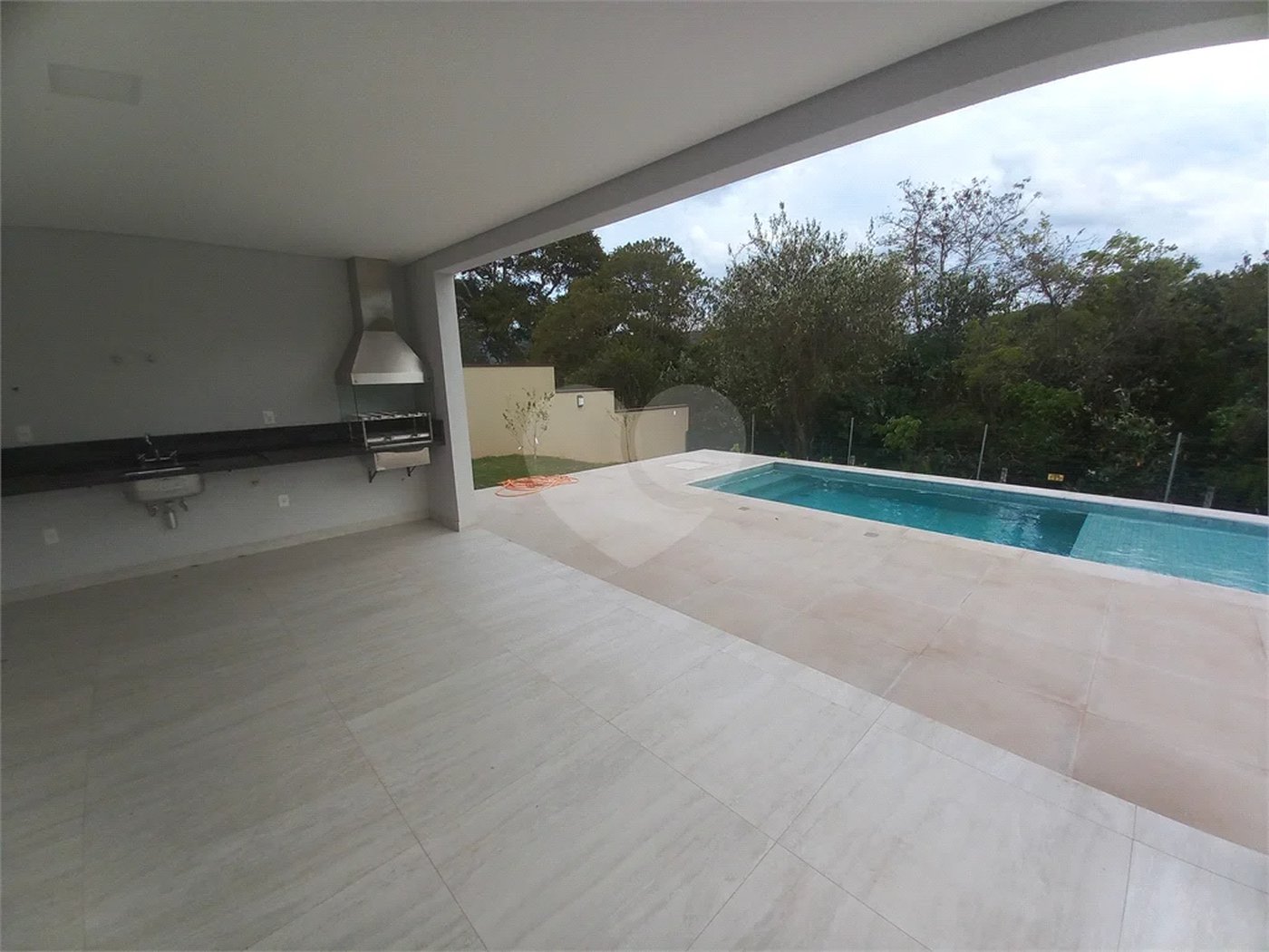 Casa à venda com 4 suítes em Paineiras, Itupeva, SP