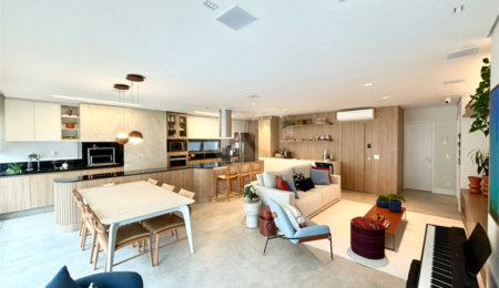 Apartamento à venda com 3 suítes em Moema, São Paulo, SP