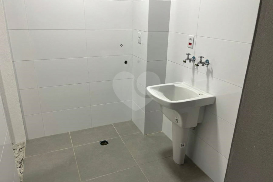 Sobrado à venda com 3 quartos, sendo 1 suíte, em Parque Vitória, São Paulo, SP