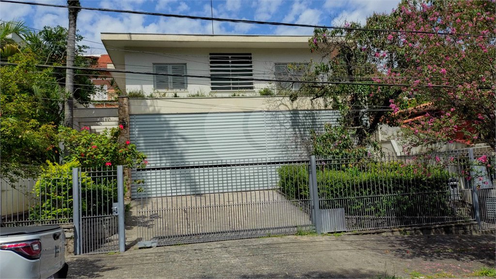 Casa à venda com 4 suítes em Vila Pirajussara, São Paulo, SP