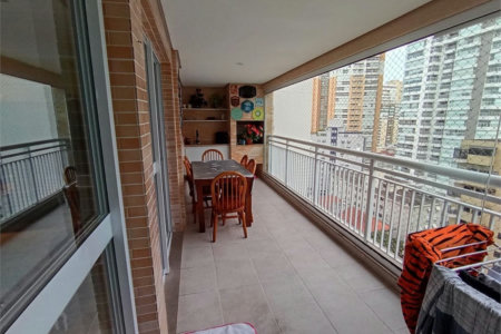 Apartamento Residencial à venda, Gonzaga, Santos - AP0695.