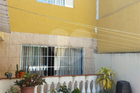 Sobrado à venda com 4 quartos, sendo 1 suíte,  em Vila Gustavo, São Paulo, SP