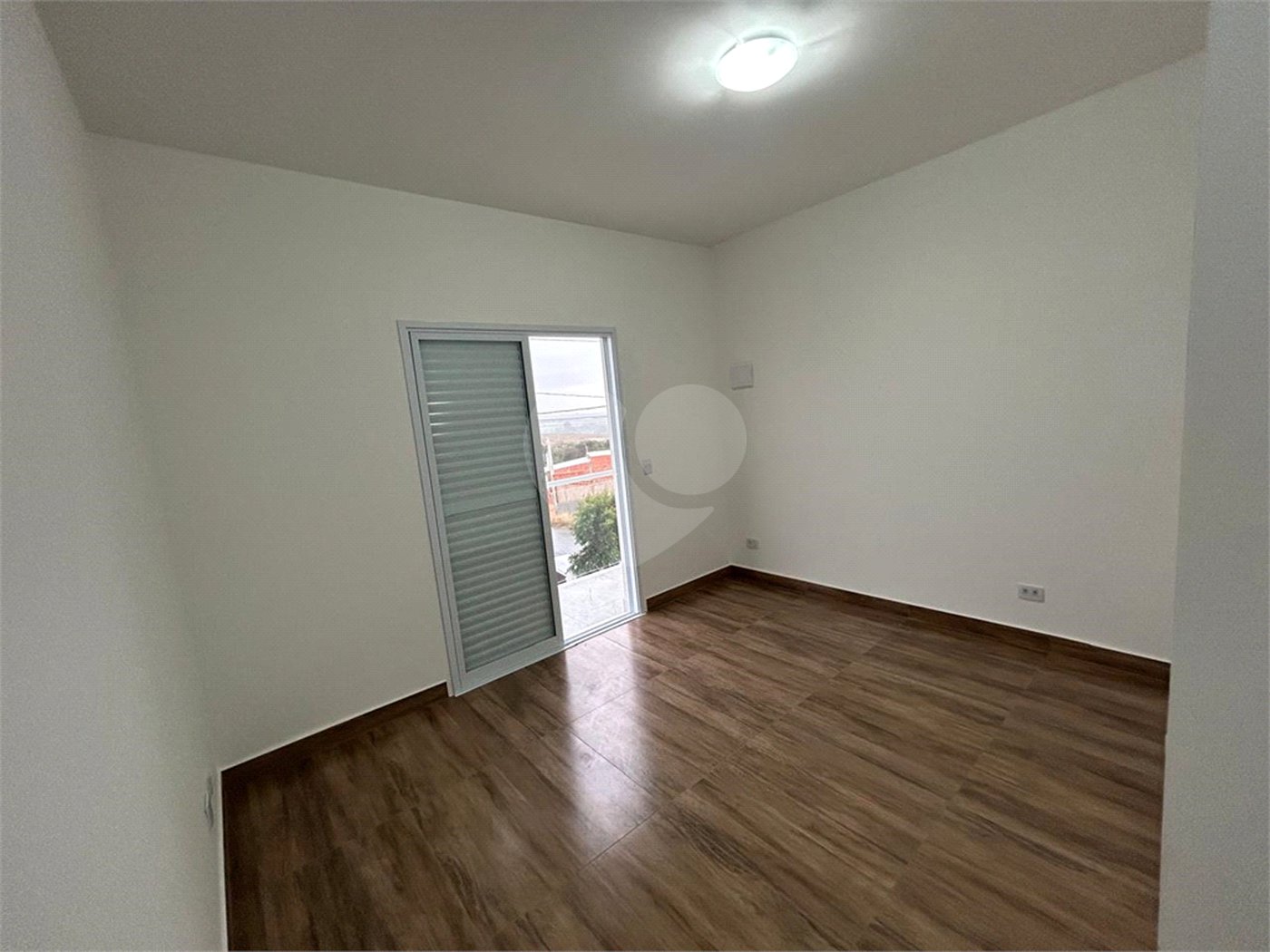 Casa à venda com 2 quartos, sendo 1 suíte, em Loteamento Parque Santa Cristina, Sorocaba, SP