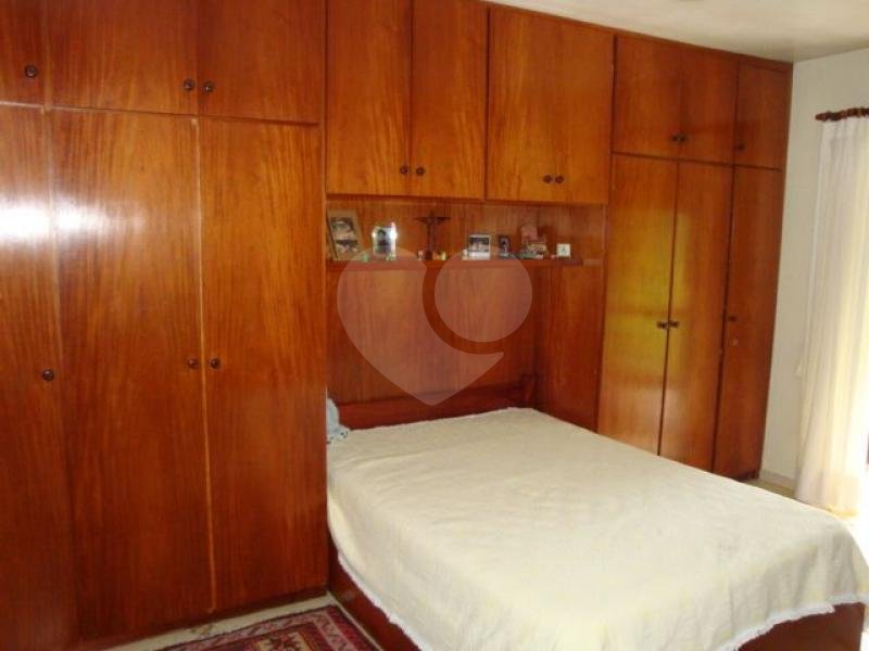 Casa Térrea à venda com 3 quartos, sendo 1 suíte, em Parque Petrópolis, Mairiporã, SP