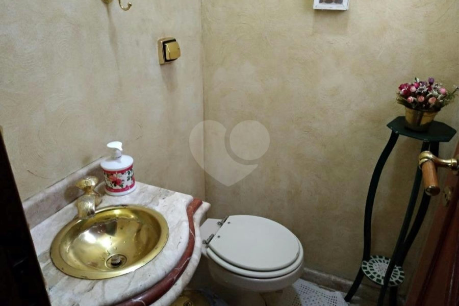 Sobrado à venda com 2 quartos, sendo 1 suíte, em Santa Teresinha, São Paulo, SP