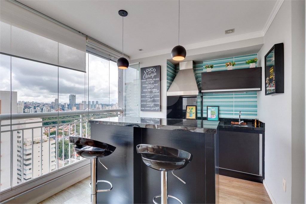 Apartamento à venda com 3 suítes em Santo Amaro, São Paulo, SP