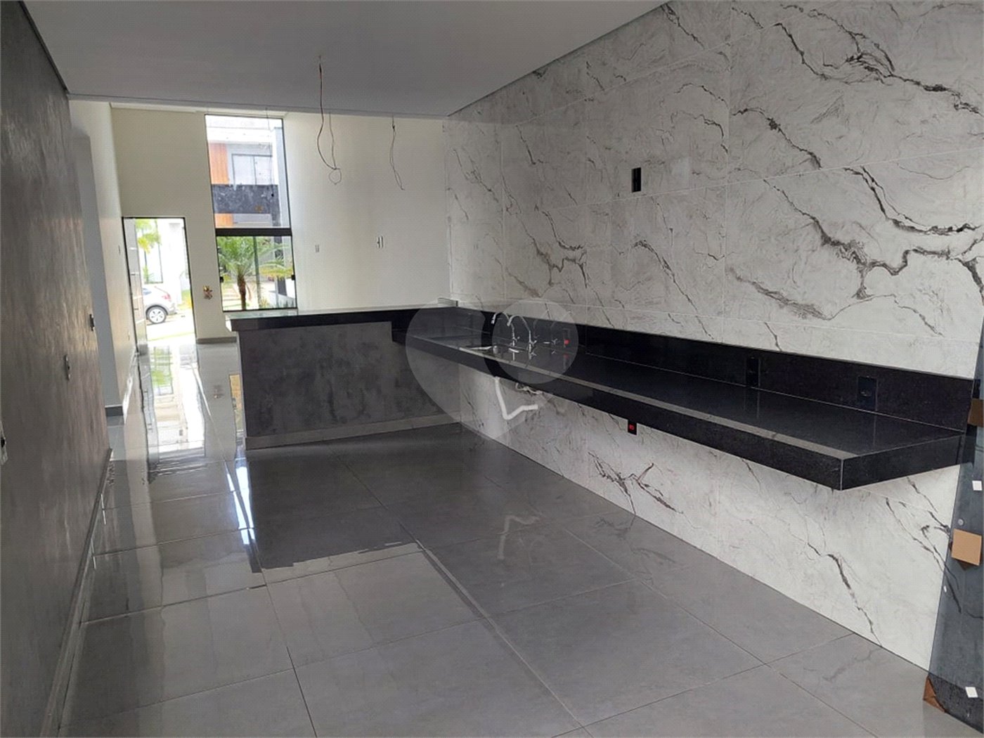 Casa à venda com 3 quartos, sendo 1 suíte, no condomínio Horto Florestal Villagio, Sorocaba - SP