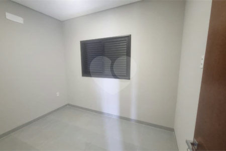 Casa à venda com 3 quartos, sendo 1 suíte, no condomínio Residencial Horto Villagio, Sorocaba - SP