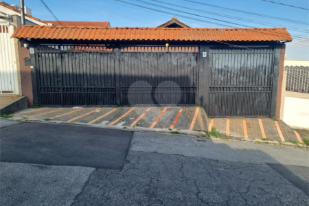 Sobrado à venda com 2 quartos, sendo 1 suíte,  em Jardim do Colégio (zona Norte), São Paulo, SP