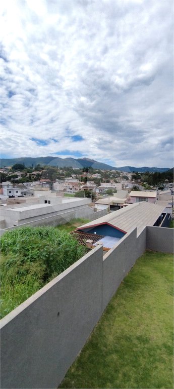 Sobrado à venda com 3 suítes em Jardim do Lago, Atibaia, SP