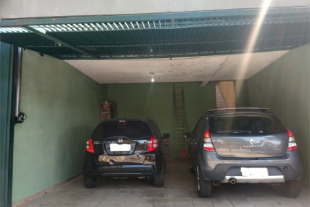Sobrado à venda com 4 quartos, sendo 1 suíte,  em Parque dos Príncipes, São Paulo, SP