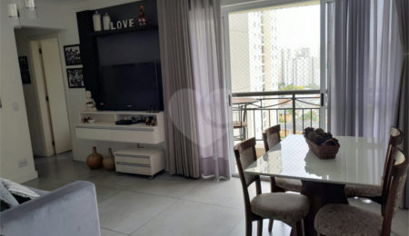 Apartamento à venda com 3 quartos, sendo 1 suíte,  em Jardim Marajoara, São Paulo, SP