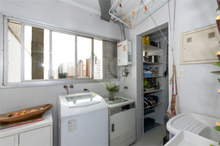 Apartamento à venda com 2 quartos, sendo 1 suíte,  em Indianópolis, São Paulo, SP