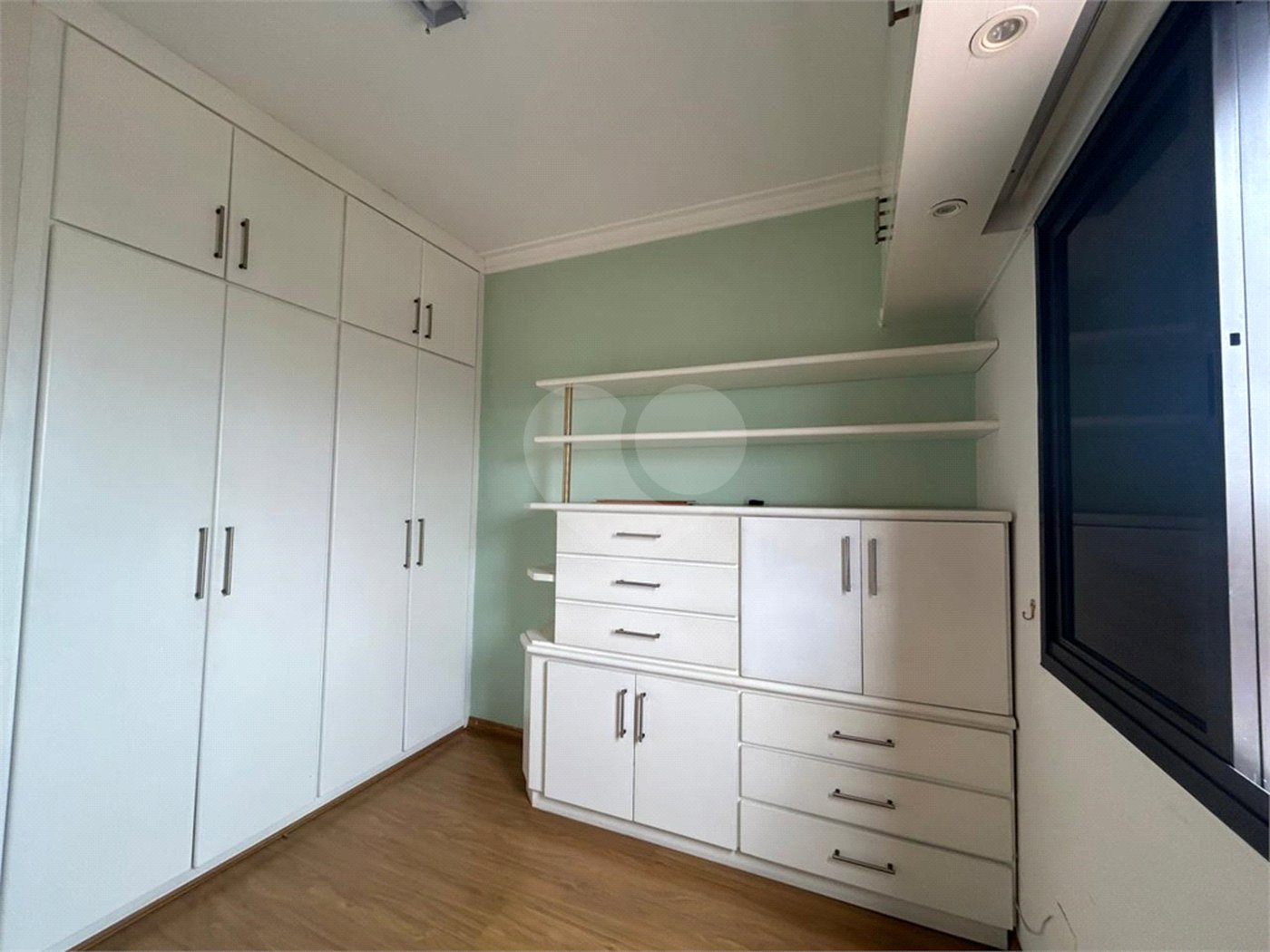 Apartamento à venda com 3 quartos, sendo 1 suíte,  em Vila Brasilina, São Paulo, SP