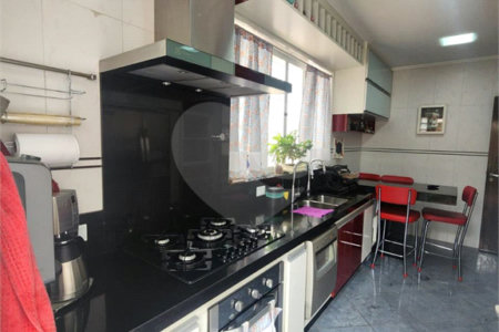 Casa à venda com 4 quartos, sendo 2 suítes,  em Vila Romana, São Paulo, SP