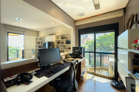 Apartamento à venda com 3 suítes em Sumarezinho, São Paulo, SP