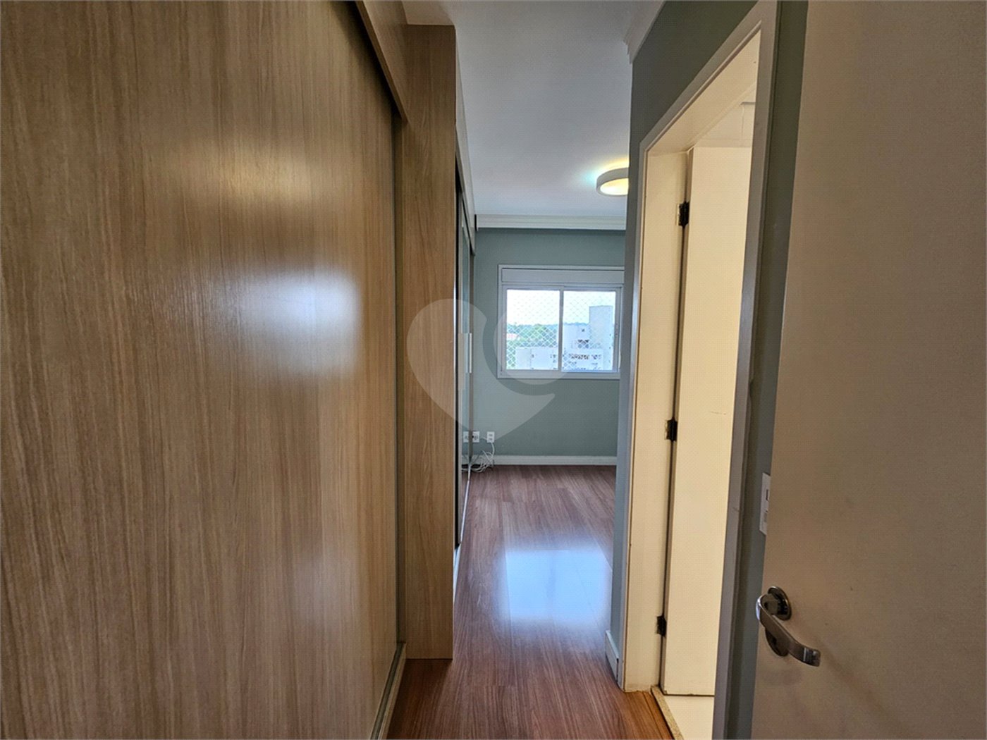 Apartamento à venda com 3 quartos, sendo 1 suíte,  em Vila Santa Catarina, São Paulo, SP