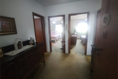 Casa à venda com 5 quartos, sendo 1 suíte, em Parque da Lagoa, Itapetininga, SP