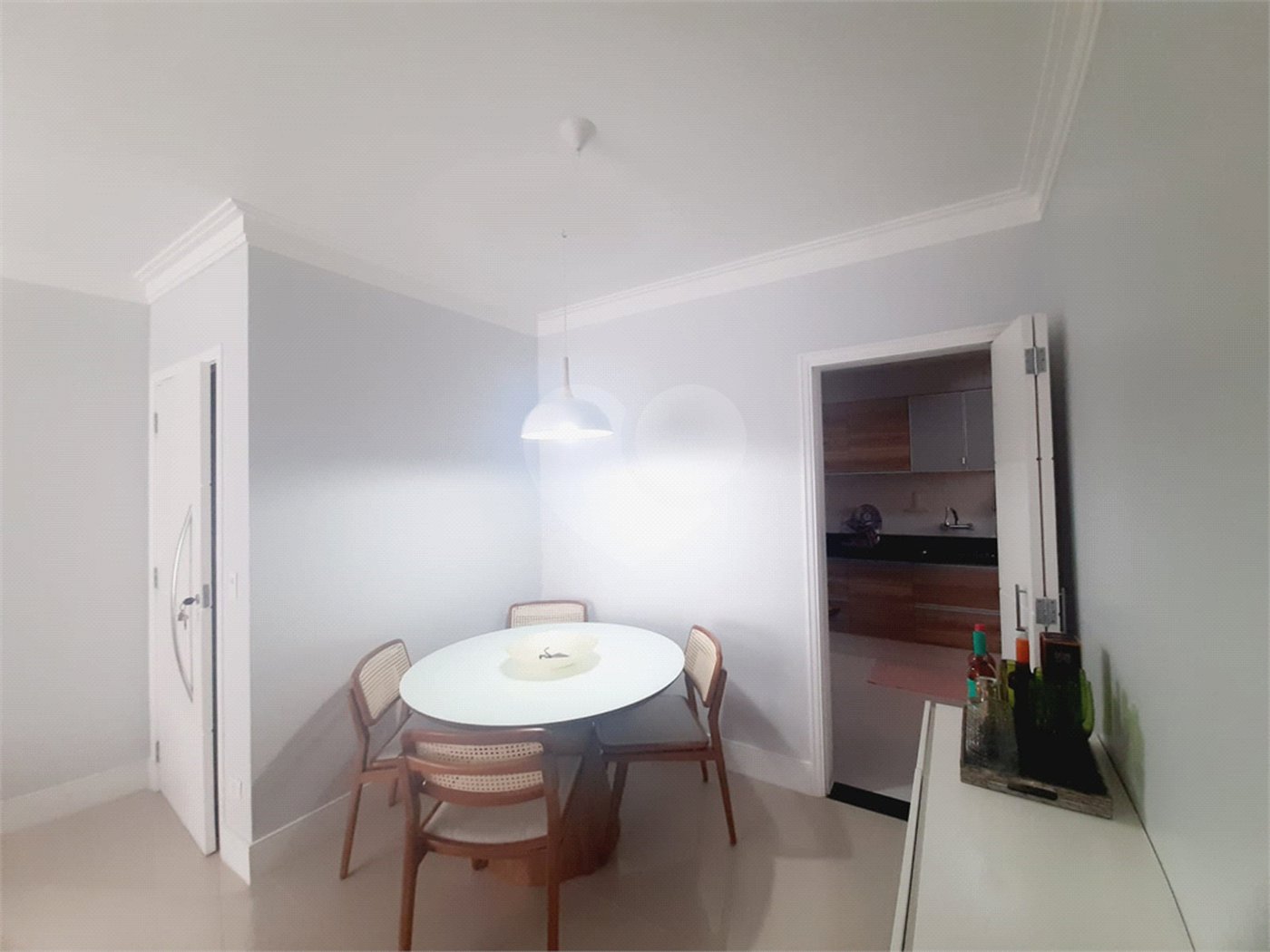 Apartamento à venda com 3 quartos em Moema, São Paulo, SP