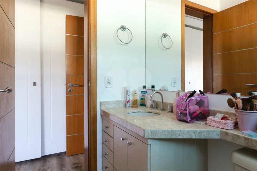Sobrado à venda com 4 quartos, sendo 3 suítes,  em Mandaqui, São Paulo, SP