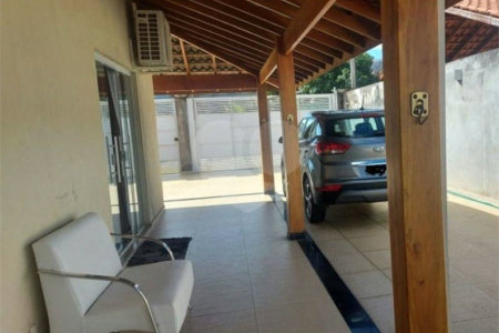 Casa à venda com 5 quartos, sendo 1 suíte, em Jardim Shangri-lá, Atibaia, SP