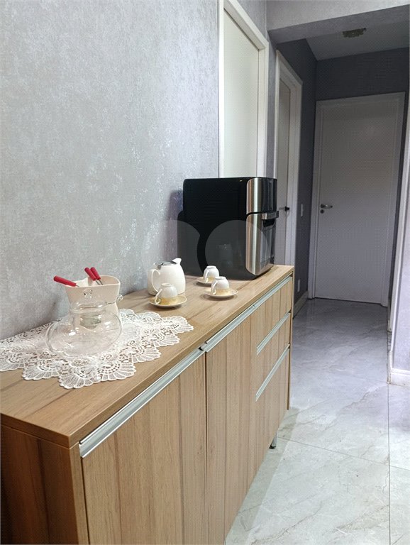 Apartamento à venda com 3 quartos, sendo 1 suíte, em Jardim Flor da Montanha, Guarulhos, SP