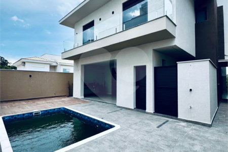 Casa à venda com 3 suítes no condomínio Belvedere I, Votorantim - SP