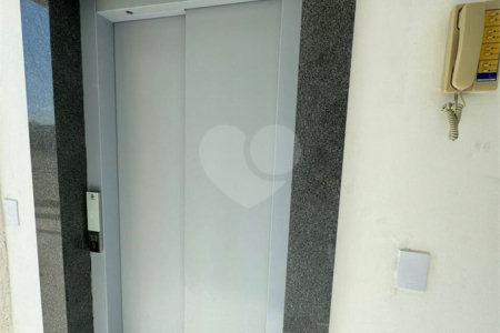 Apartamento à venda com 2 quartos em Vila Regina, Itapetininga, SP