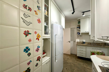 Apartamento à venda com 3 suítes em Campo Belo, São Paulo, SP