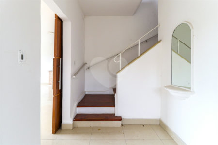 Casa à venda ou para alugar com 4 quartos, sendo 1 suíte,  em Pacaembu, São Paulo, SP