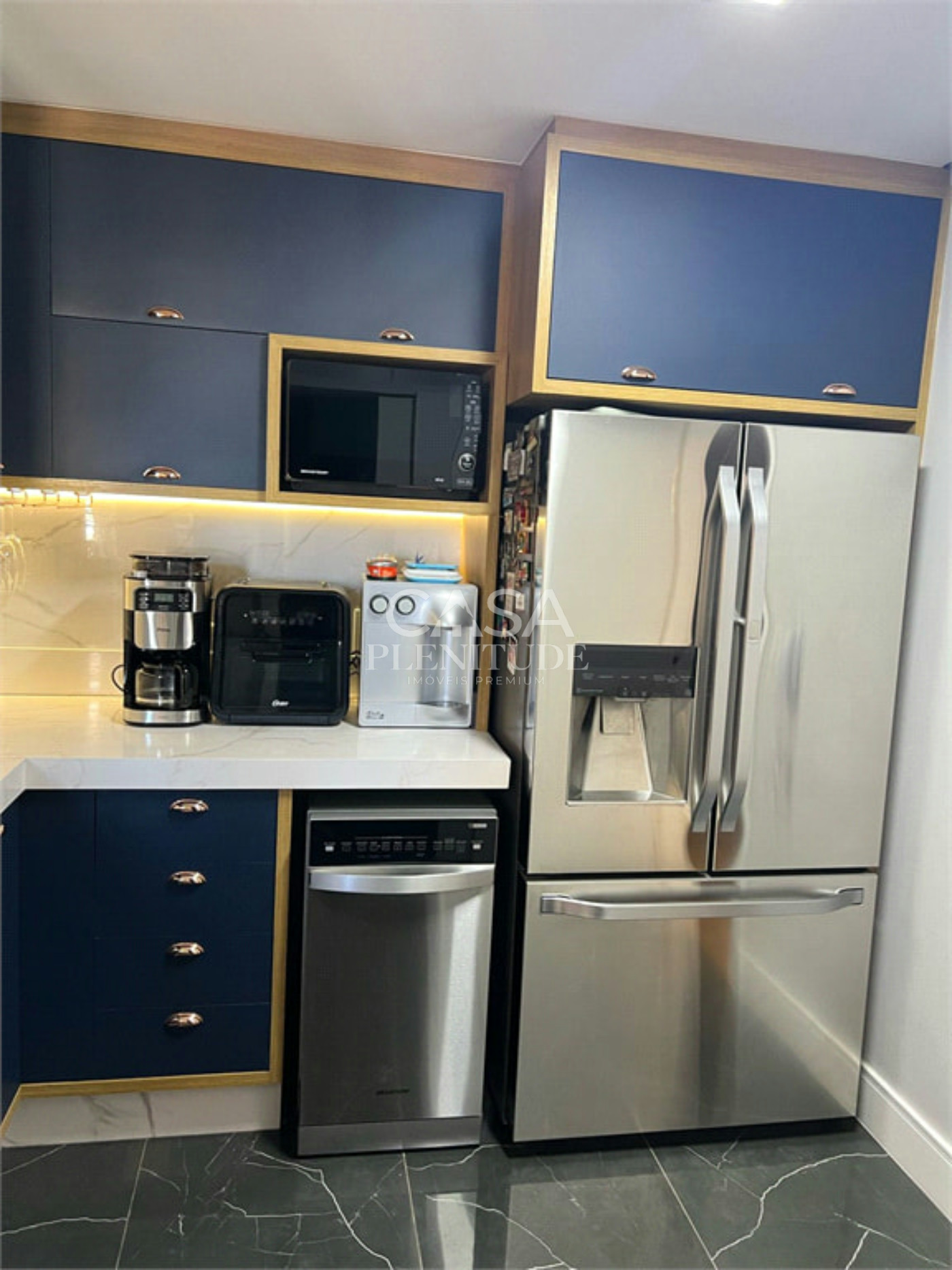 Apartamento à venda com 3 suítes em Vila Jardini, Sorocaba, SP
