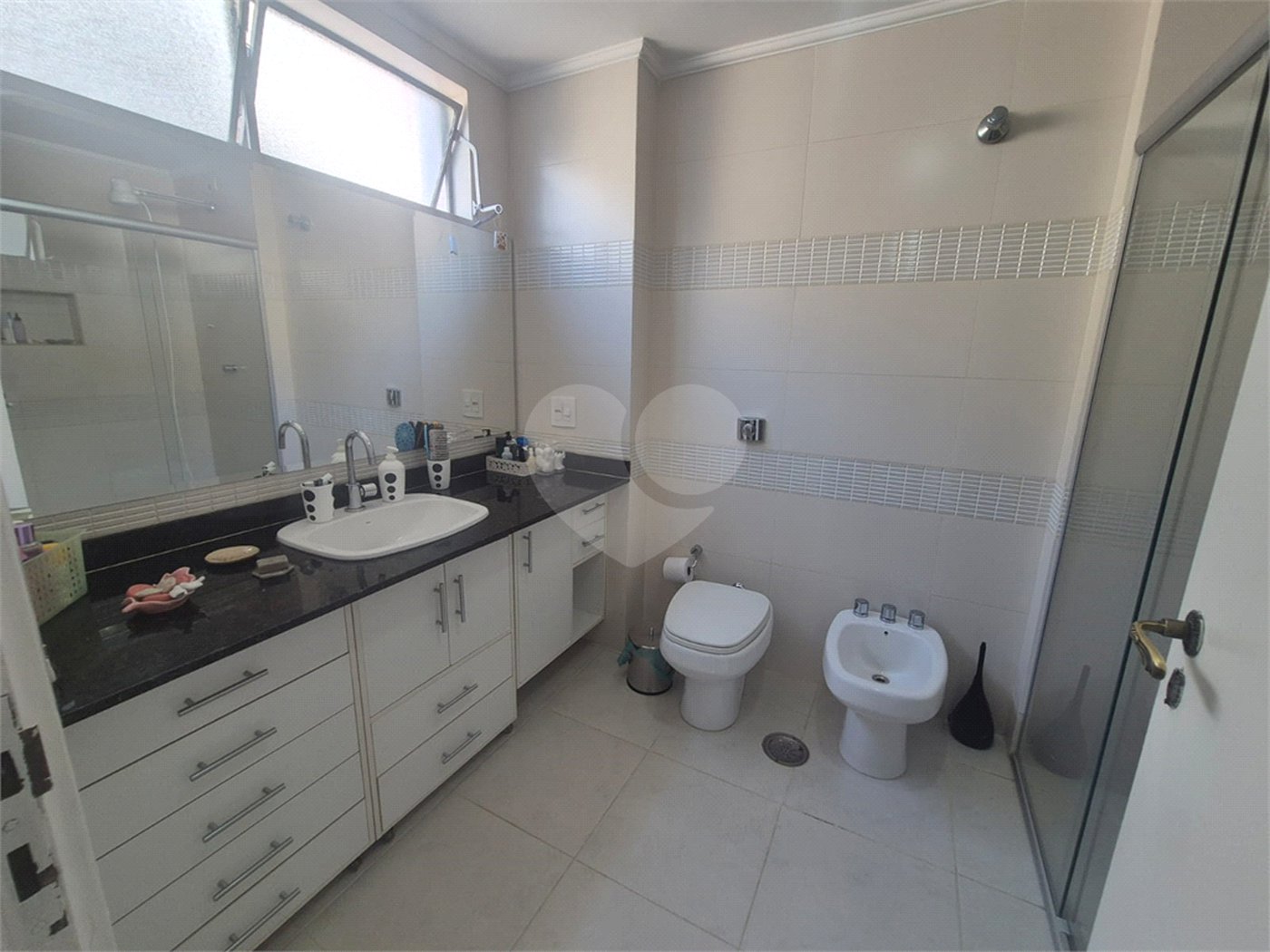 Apartamento à venda com 3 quartos, sendo 1 suíte, em Itaim Bibi, São Paulo, SP