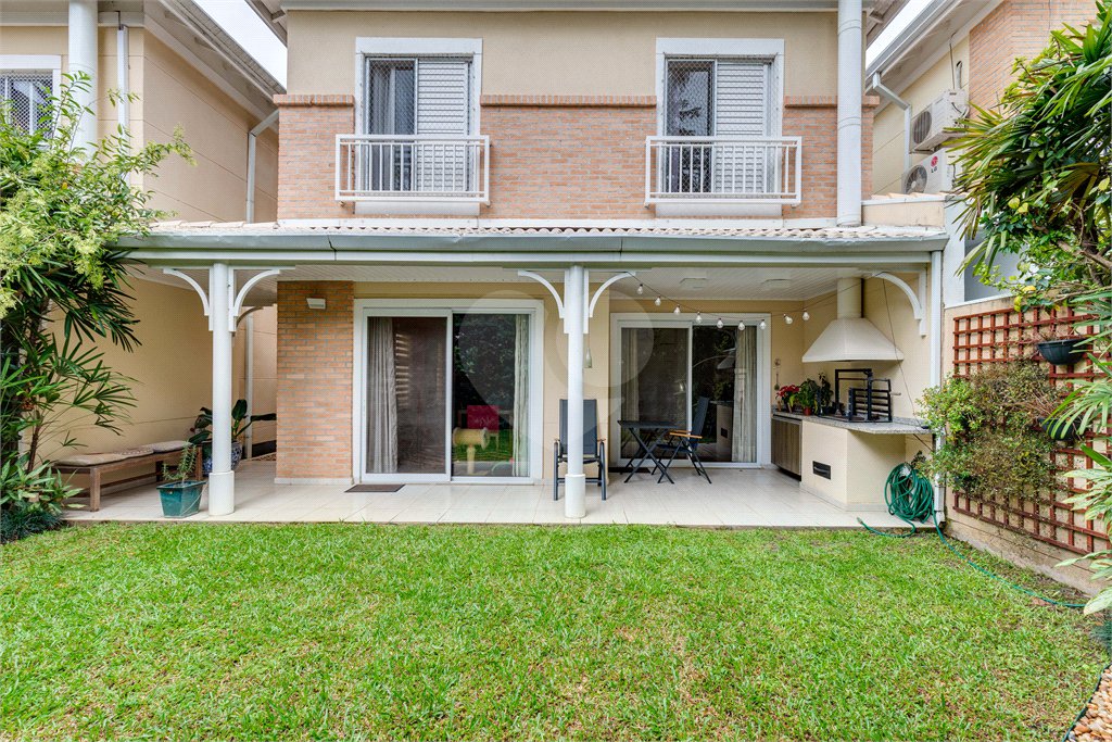 Casa à venda com 3 suítes no condomínio Villa Splendore, São Paulo - SP