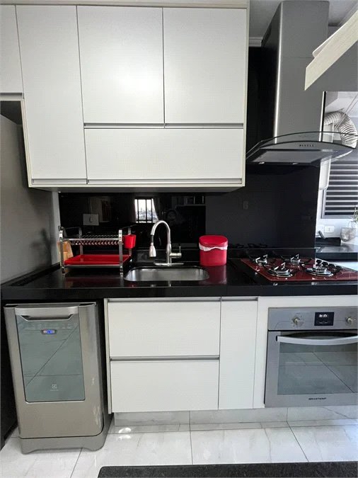Apartamento à venda com 3 quartos, sendo 1 suíte, em Vila Hamburguesa, São Paulo, SP