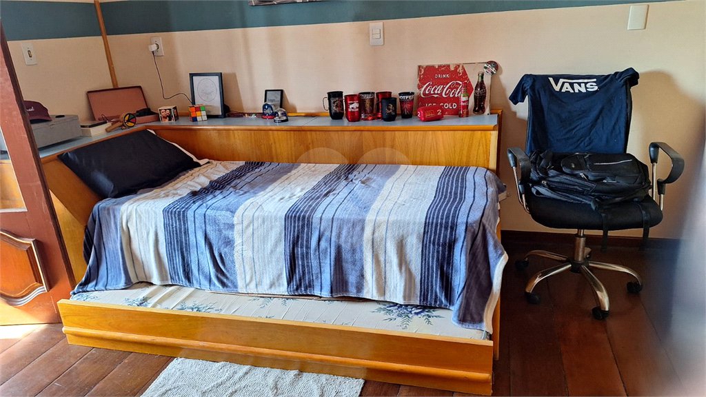 Sobrado à venda com 3 quartos, sendo 1 suíte, em Jardim Saira, Sorocaba, SP