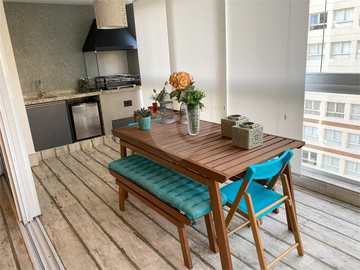 Apartamento à venda com 3 quartos, sendo 1 suíte,  em Vila Olímpia, São Paulo, SP
