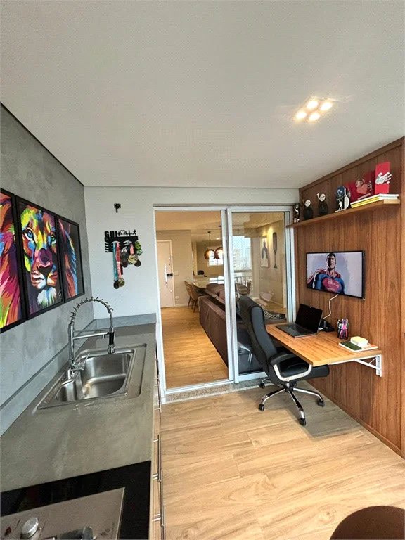 Apartamento à venda com 2 quartos, sendo 1 suíte, em Parque Reboucas, São Paulo, SP