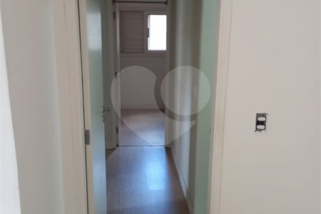 Apartamento à venda com 3 quartos, sendo 1 suíte,  em Vila Olímpia, São Paulo, SP