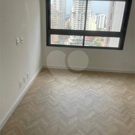 Apartamento à venda ou para alugar com 2 suítes em Jardim das Acácias, São Paulo, SP