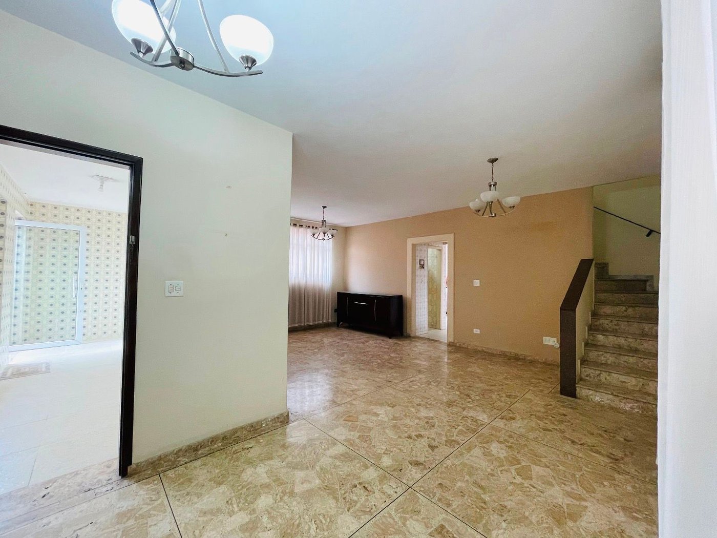 Sobrado para alugar por R$ 9.000,00/mês - Aparecida - Santos/SP
