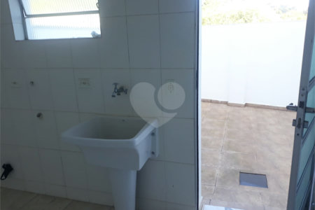 Sobrado para alugar com 3 quartos, sendo 1 suíte, em Esplanada Mendes Moraes, São Roque, SP