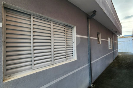 Casa à venda com 2 quartos, sendo 1 suíte, em Residencial Vila Martins, Salto, SP