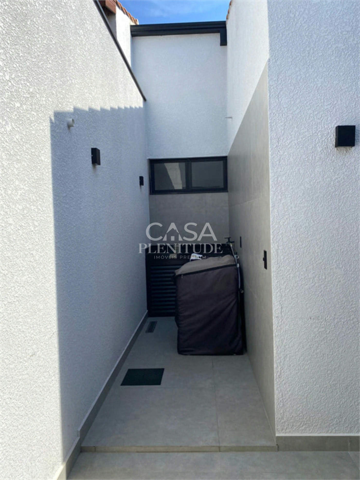 Casa em condomínio à venda com 2 quartos, sendo 1 suíte,  em Conjunto Habitacional Júlio de Mesquita Filho, Sorocaba, SP