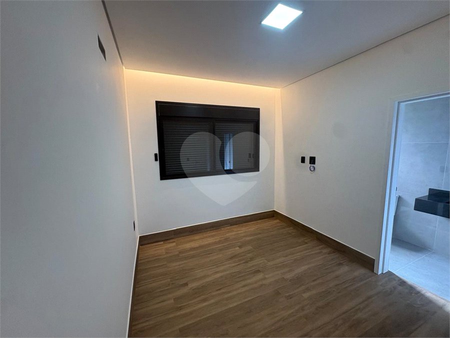 Casa à venda com 3 suítes no condomínio Alphaville Castello, Itu - SP