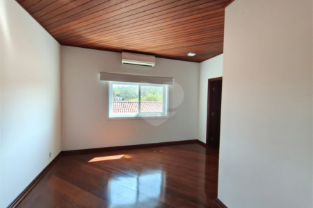 Casa à venda ou para alugar com 3 suítes no condomínio Estância Marambaia, Vinhedo - SP