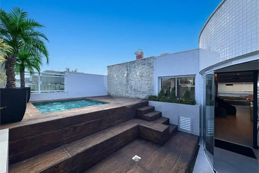 Cobertura à venda com 4 quartos, sendo 2 suítes,  em Riviera de São Lourenço, Bertioga, SP